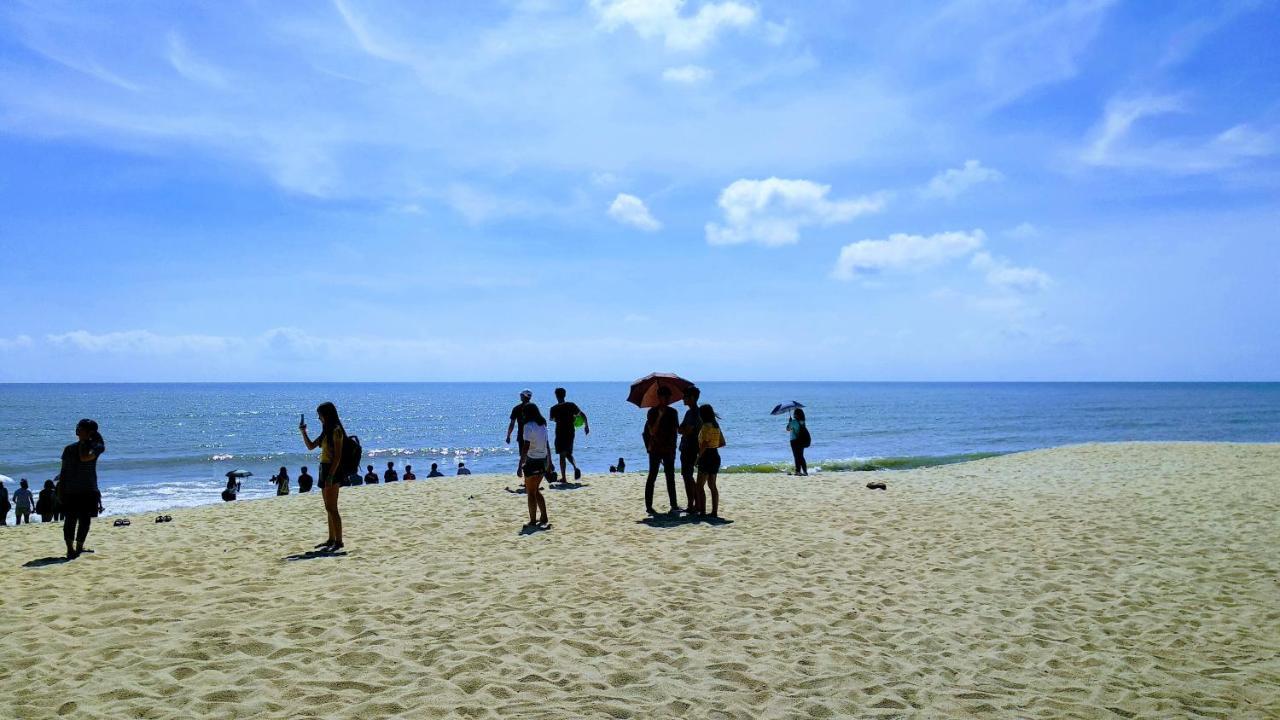 Comel Sea View Homestay Куантан Екстериор снимка